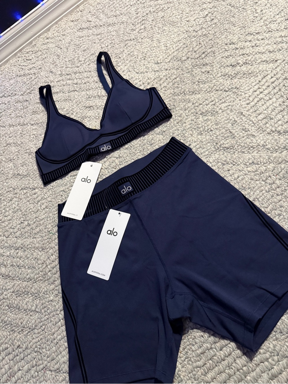ALO Yoga Navy Seamless Bralette and Bike Shorts Set